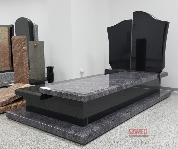 Zakup nagrobka. Ile pieniędzy trzeba przeznaczyć?
