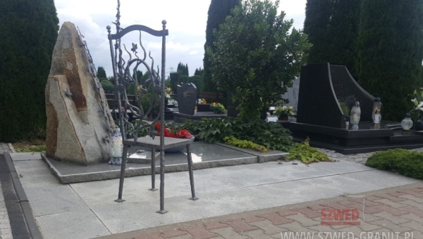 Nagrobek w świeckim stylu. Jaki wybrać i jak go udekorować?